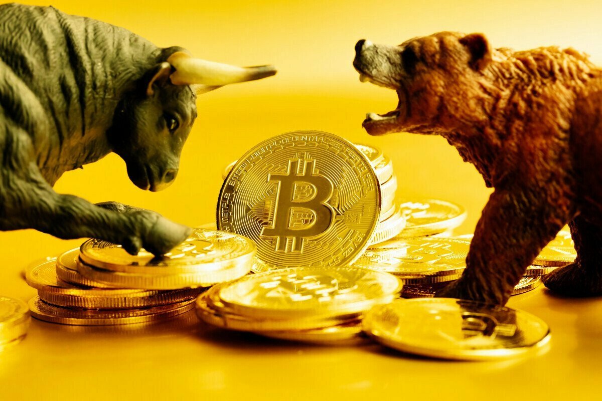 What is the Price of Bitcoin in 2013?